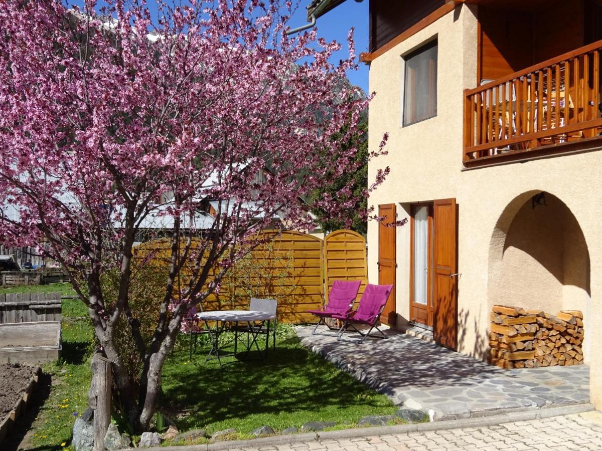 La Saume Apartamento Ceillac Exterior foto